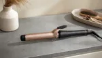 Lockenstab fuer Stufen und Pony: gestufte Schnitte mit natuerlicher Bewegung stylen